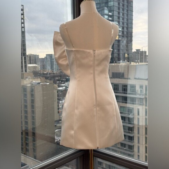 🆕 BRONX & BANCO 🧿 NWOT Evie White Strapless Bow Mini Dress, Sz S US 4 - Picture 7 of 16